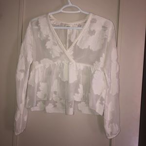 Ariztia Wilfred white top